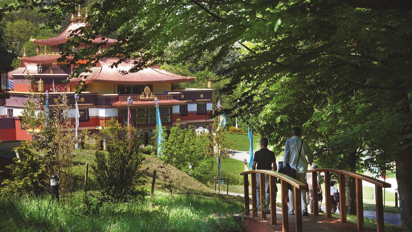 Hérault : Lerab Ling, comme un air du Tibet sur le plateau de...